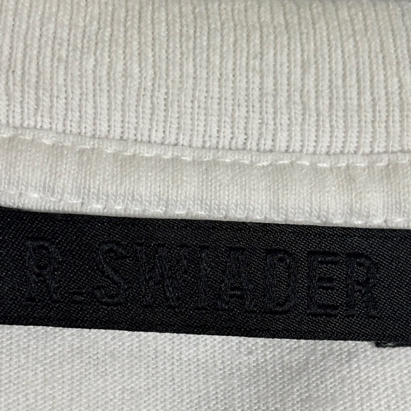 R Swiader Gender Fluid White Graphic T-Shirt with Heart Design‎ made in USA - Picture 3 of 5